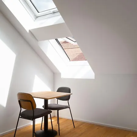 Daire Limehome Trauttmansdorffgasse
